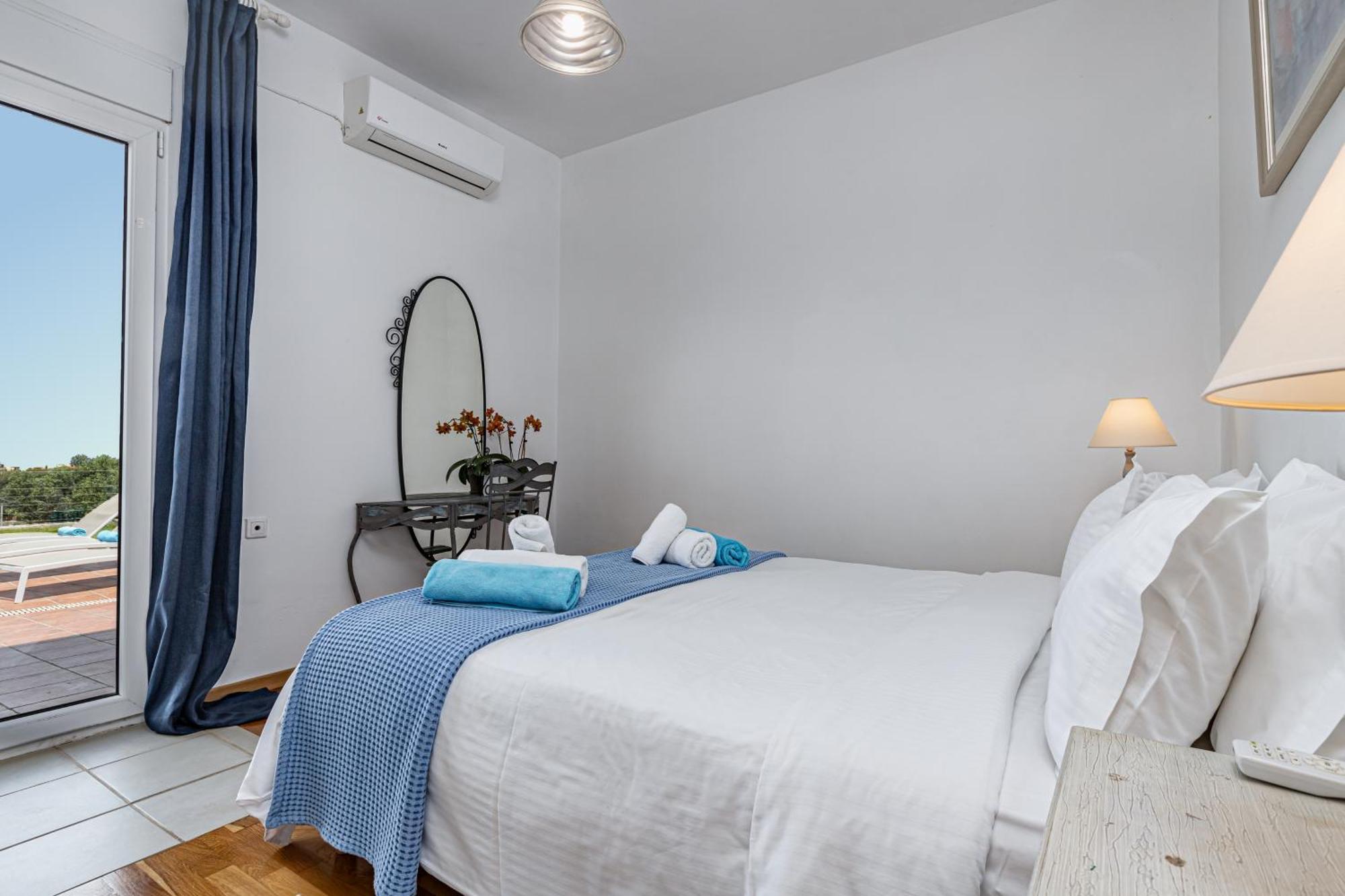 Dimitra Apartment With Private Pool And Sea View -The Ground Floor Of A Two Storey Building Daratsos Buitenkant foto