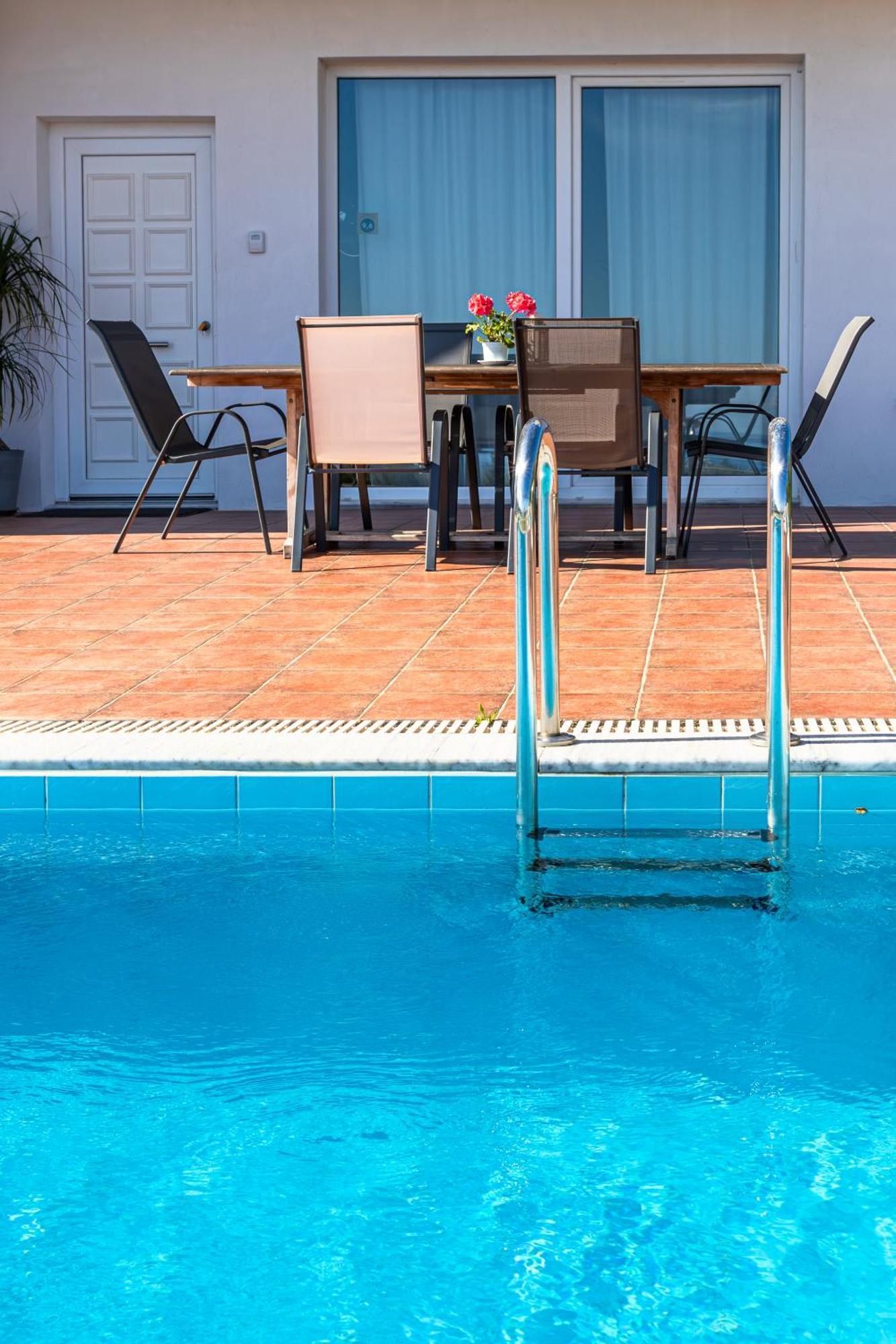 Dimitra Apartment With Private Pool And Sea View -The Ground Floor Of A Two Storey Building Daratsos Buitenkant foto