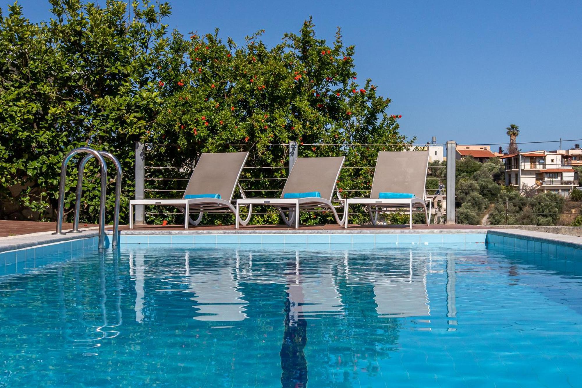 Dimitra Apartment With Private Pool And Sea View -The Ground Floor Of A Two Storey Building Daratsos Buitenkant foto
